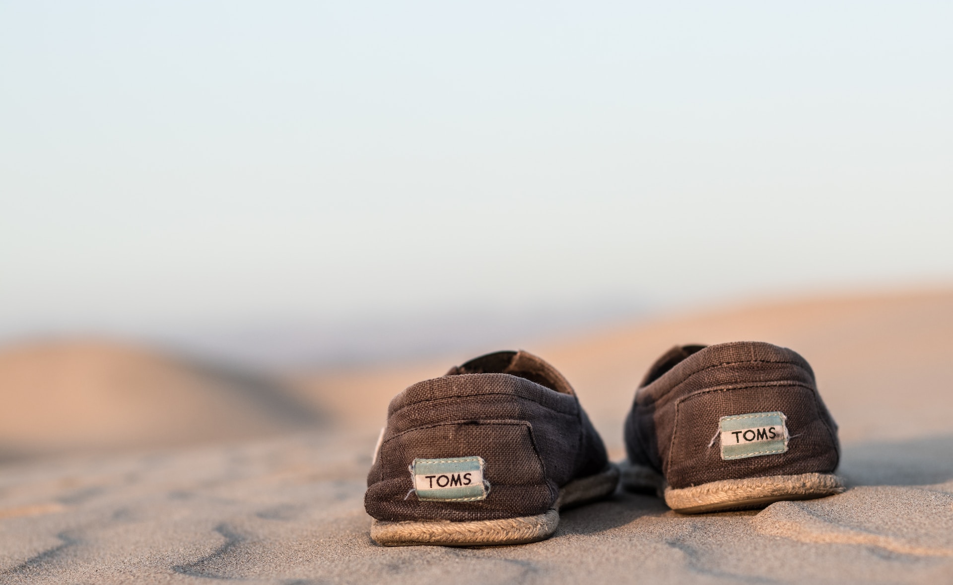 Toms The Brand Giving - Brand: Guide To Building A Strong Identity